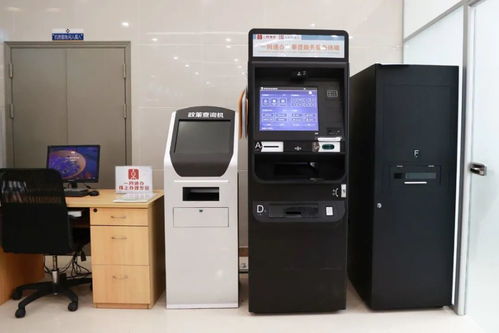 為老年人定制的“隨申碼”離線(xiàn)服務(wù)來(lái)了！金匯這里可辦理自助終端機(jī)一條龍服務(wù)